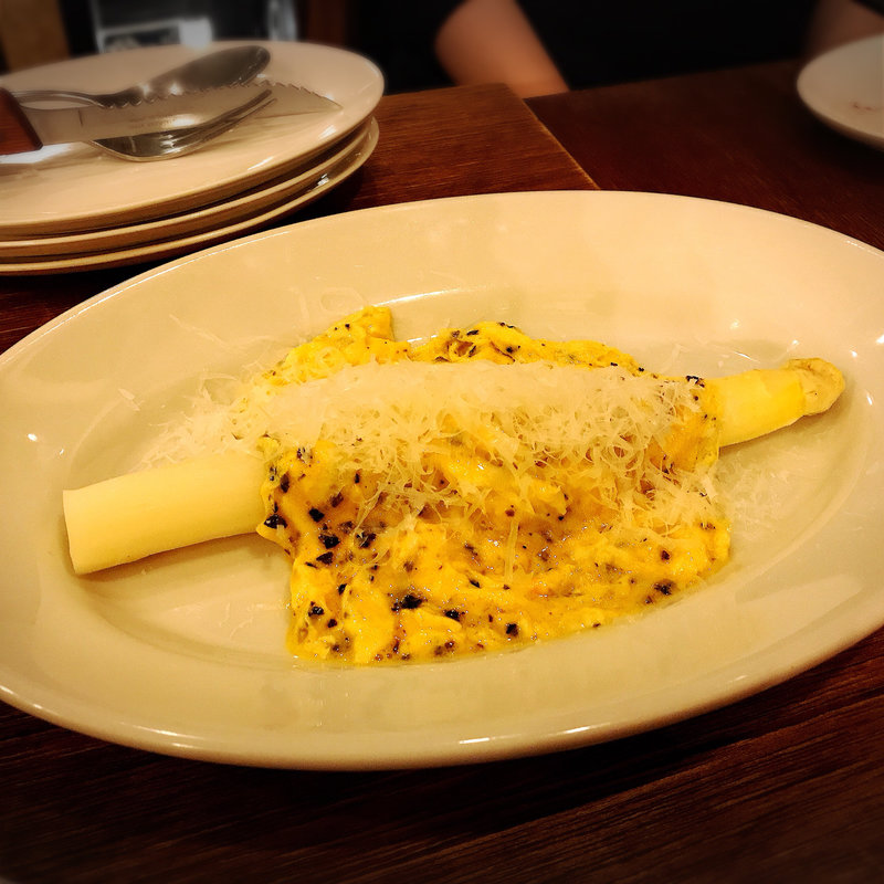 ホワイトアスパラのソテー(大衆ビストロジル)