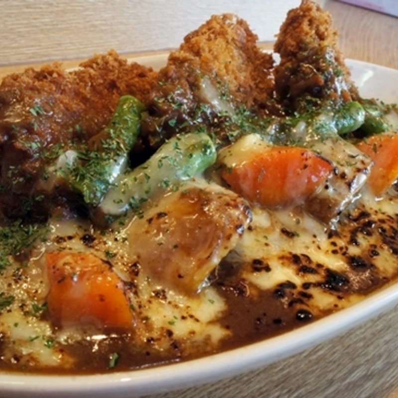炙りチーズ野菜チキンカツカレー(カレーや うえの )