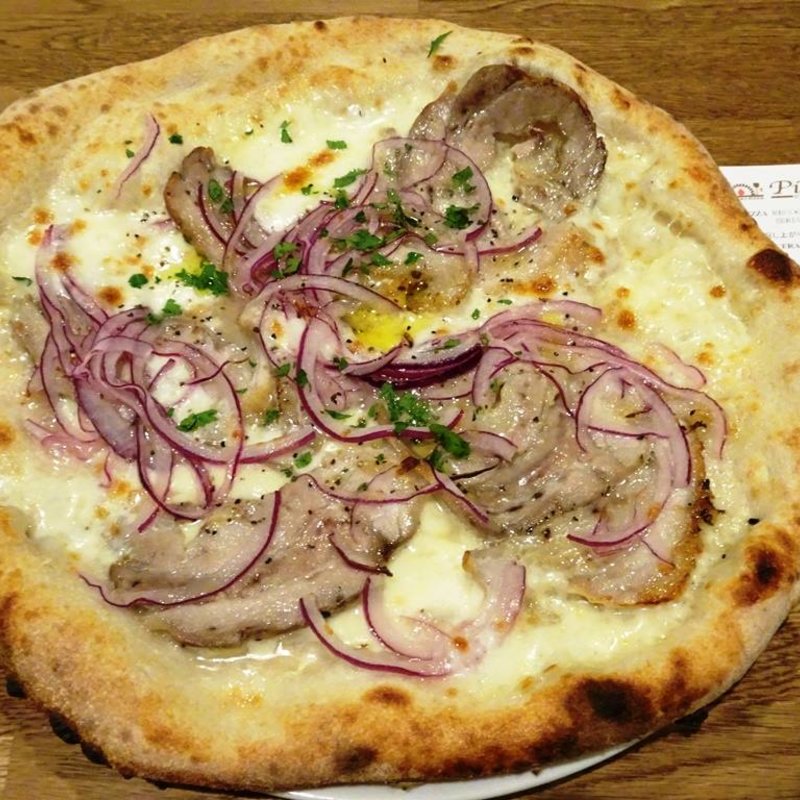 岩手三元豚ポルケッタのピッツァ(ピッツェリア ピアーチェ （PIZZERIA Piace）)