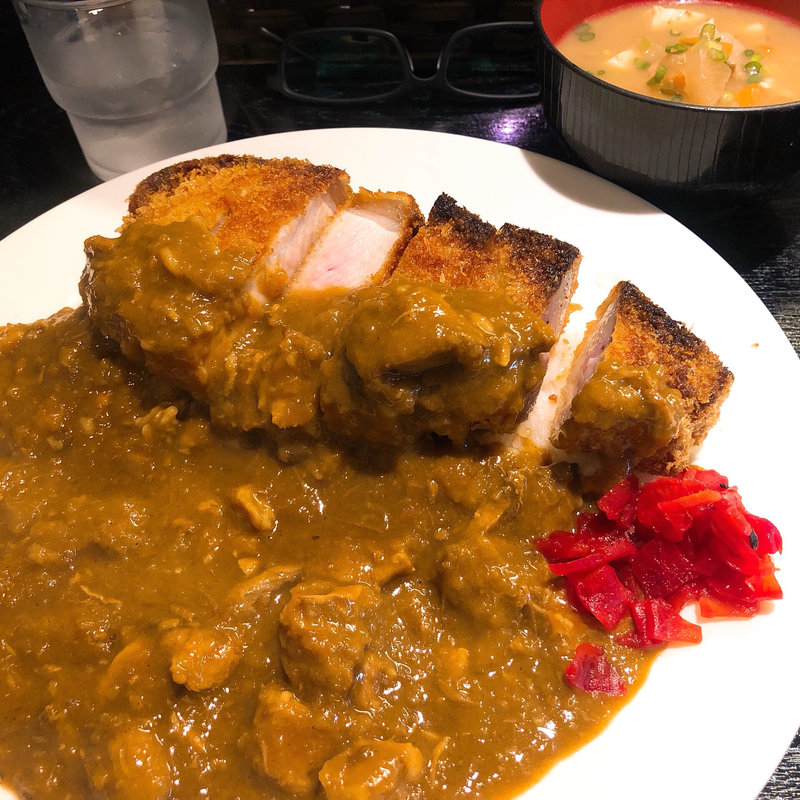 カツカレー(洋食 マーシュ亭)