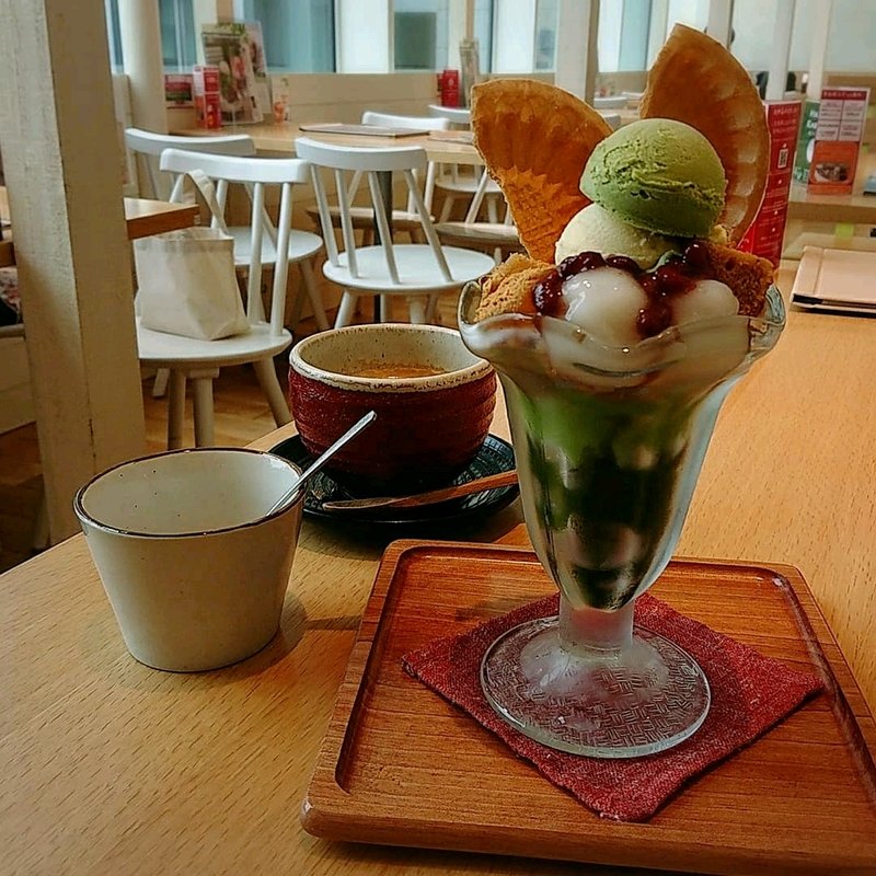 お茶香る茶寮の和パフェ(神楽坂 茶寮)