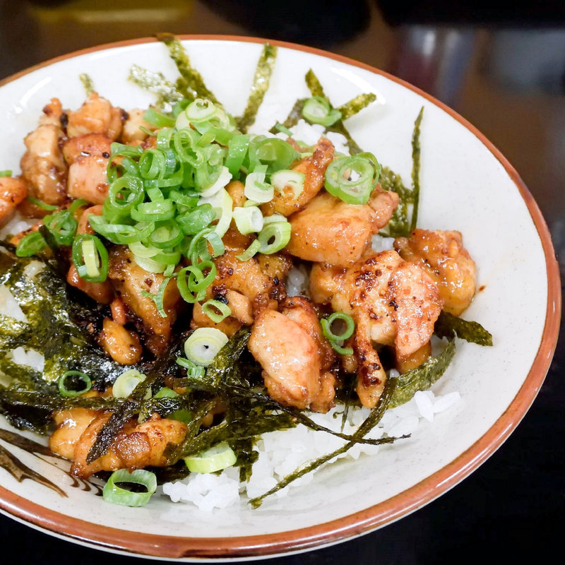 鶏バター丼(麺屋 空 )