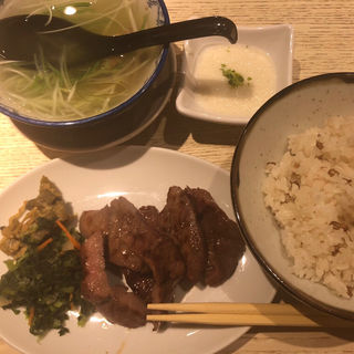 牛タン定食(牛タン焼専門店 司 )