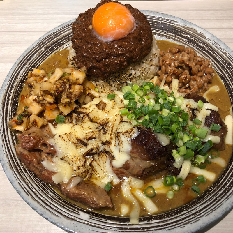 甘辛ミックス、ご飯小、キーマ、アチャール、チーズ、納豆(吉田カレー  )