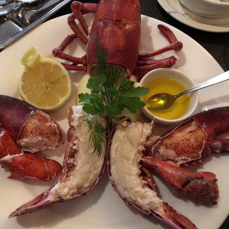 オマールエビのロースト(ロウリーズ ザ プライムリブ東京赤坂)