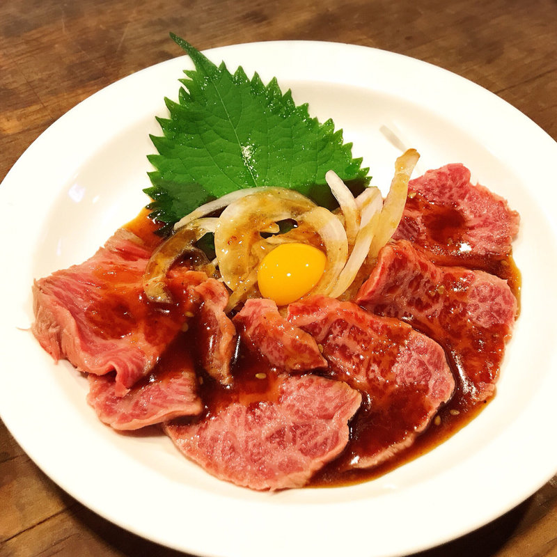 ローストビーフユッケ風(わすれな草 （ワスレナグサ）)