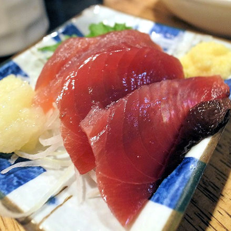 カツオ刺し(立飲み たきおか)