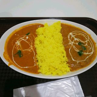 ダブルカレー(ダナパニウニクス上里フードコート)