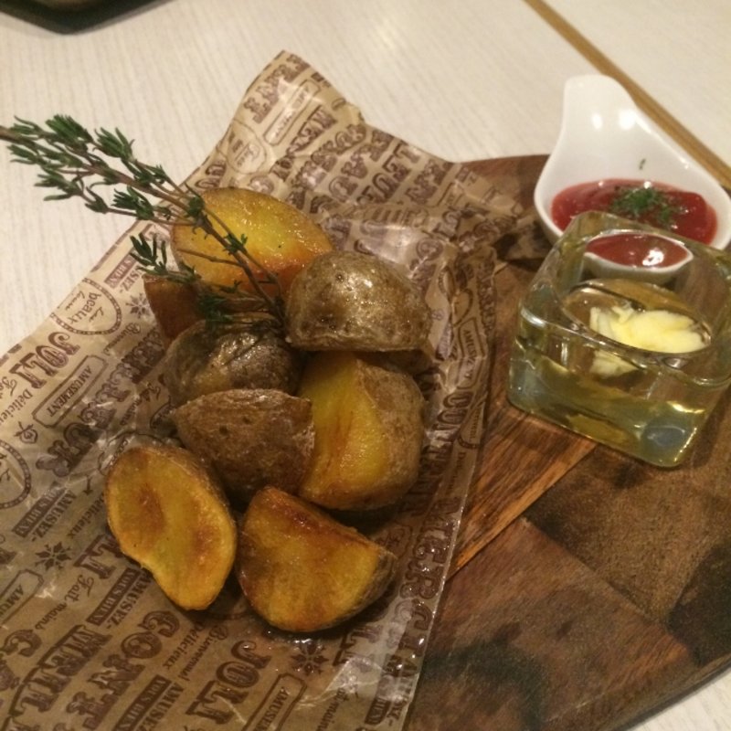 インカの目覚めのフライドポテト(ブラッスリー リナーシェ)