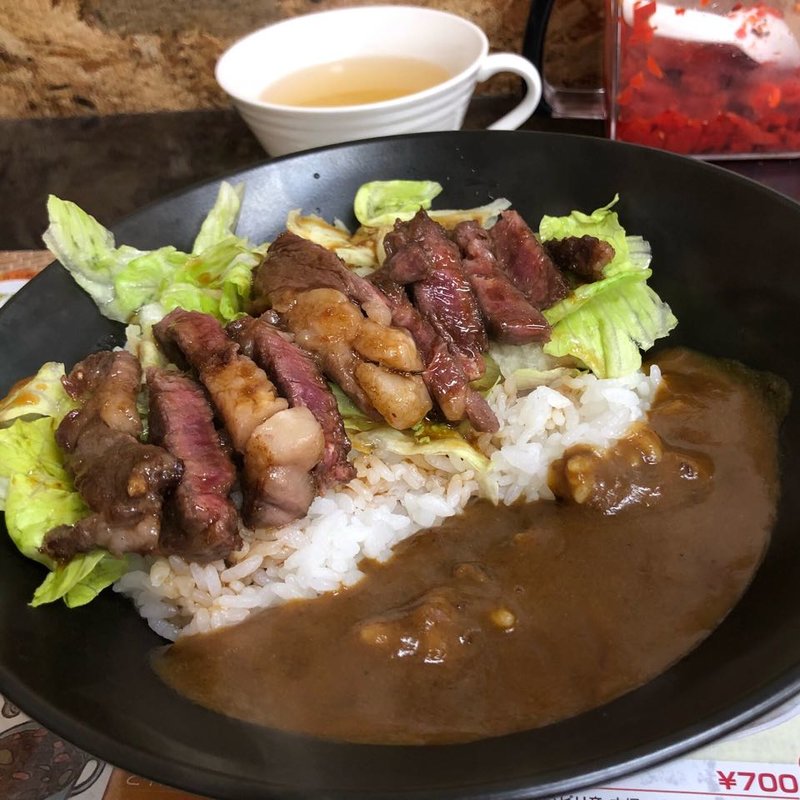 牛ステーキ カレー丼(Curry House bee)