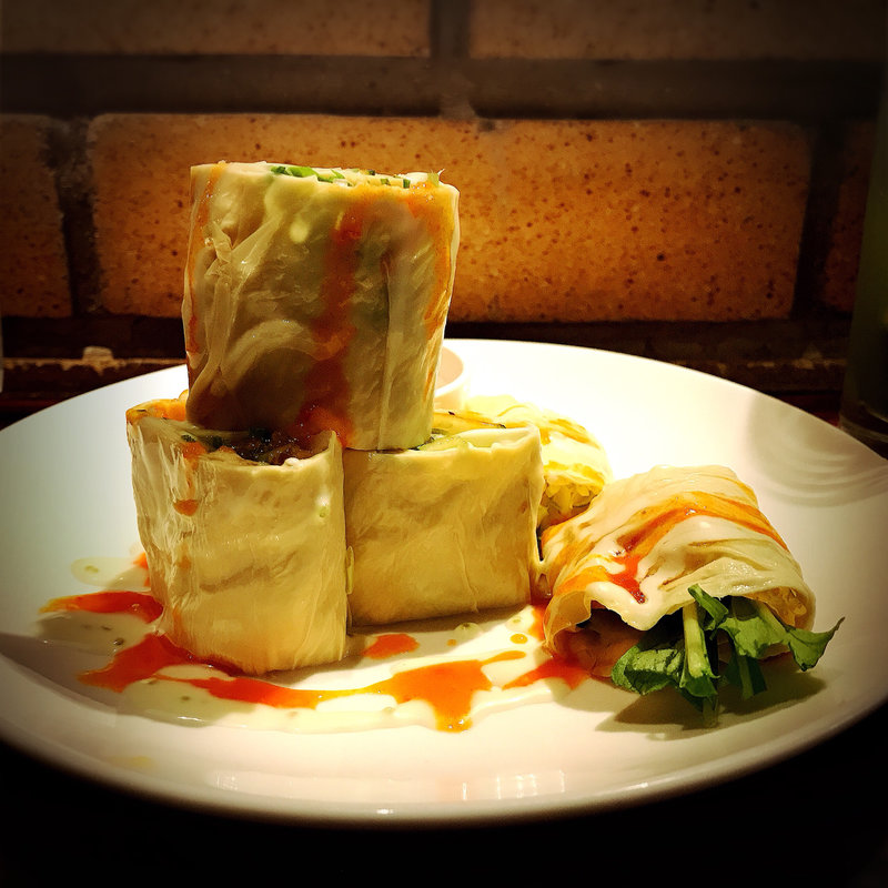 エビと水菜の生ゆば巻き(いが嵐倉庫 )