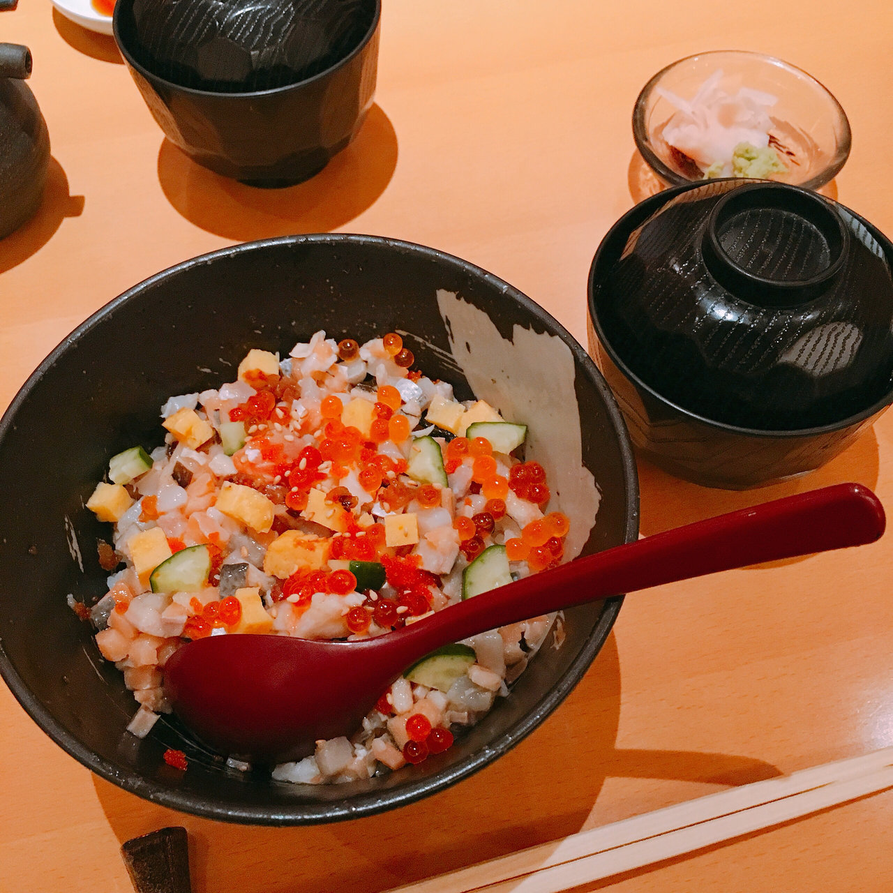 ばらちらし 鮨一輝 東京丸の内店 の口コミ一覧 おいしい一皿が集まるグルメコミュニティサービス Sarah