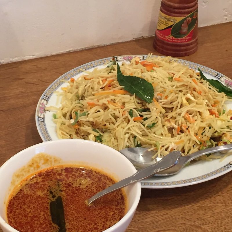 ヌードルス(カラピンチャ （Karapincha）)