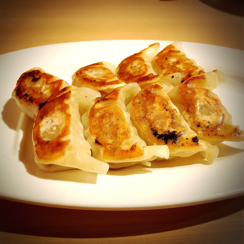 餃子(三代目 博多だるま)