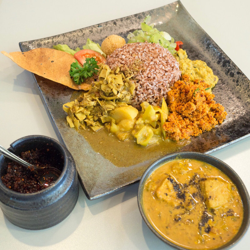 スリランカワンプレートセット(シーギリヤ （Sigiriya）)