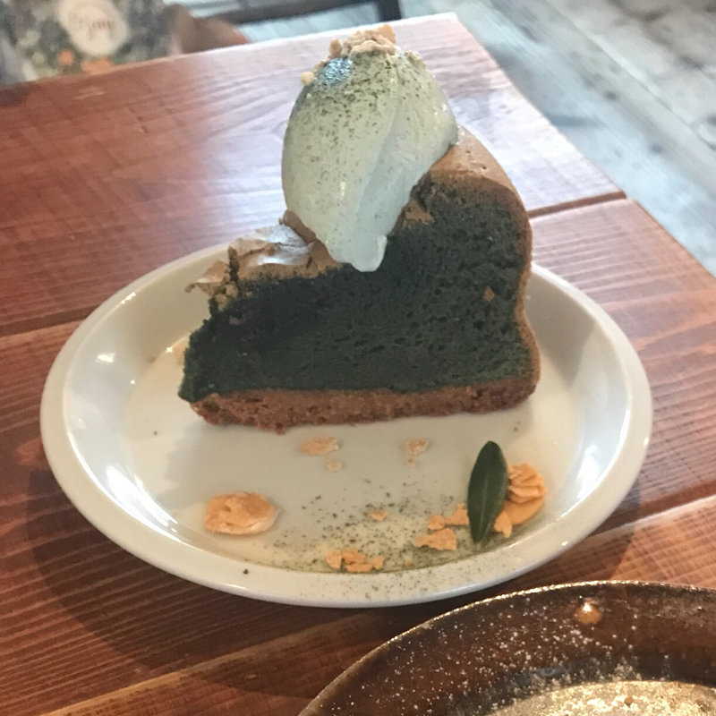 よもぎガトー(むぎわら食堂 )