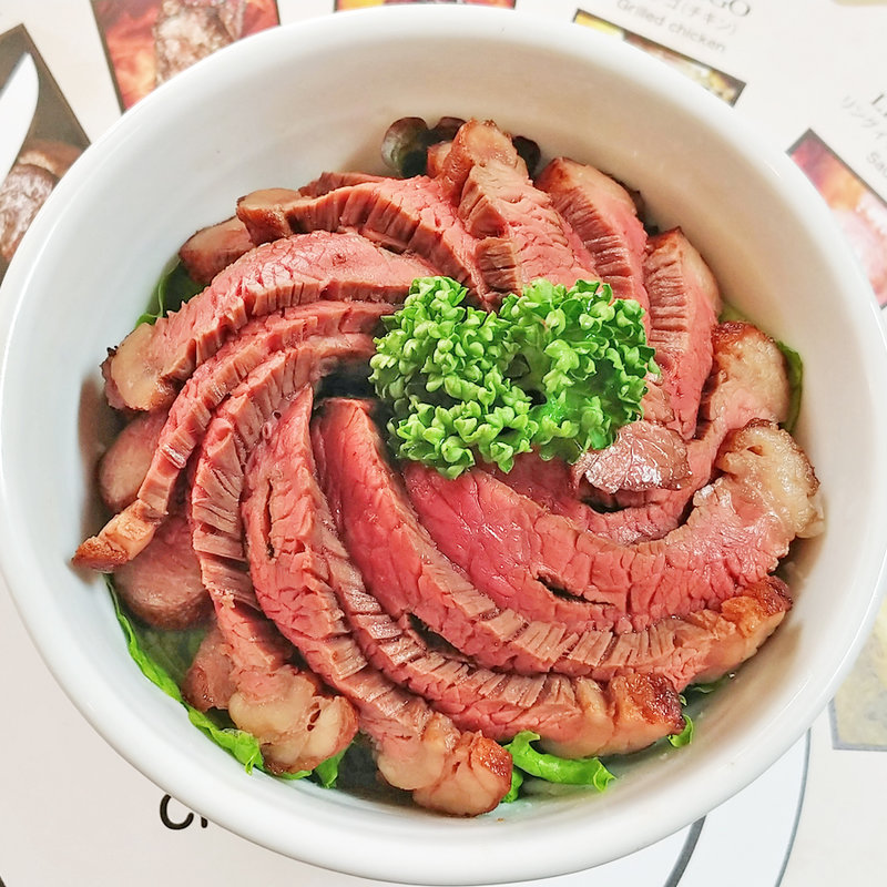 イチボ丼(200g)(炭火シュラスコ ゴストーゾ)