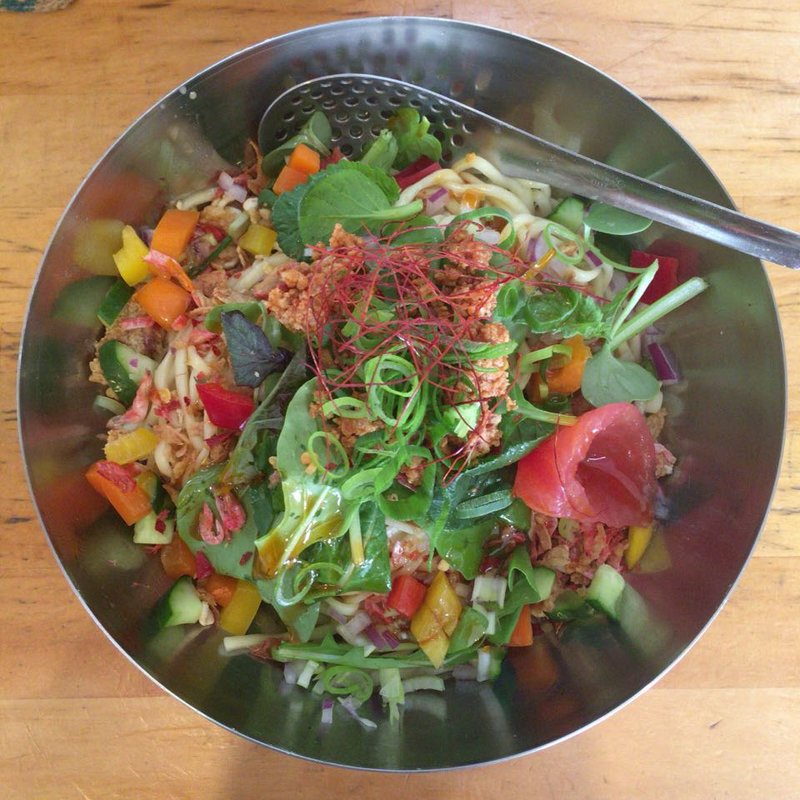 冷たい汁なし担々麺(中華そば de 小松 （中華そば　デ　小松）)