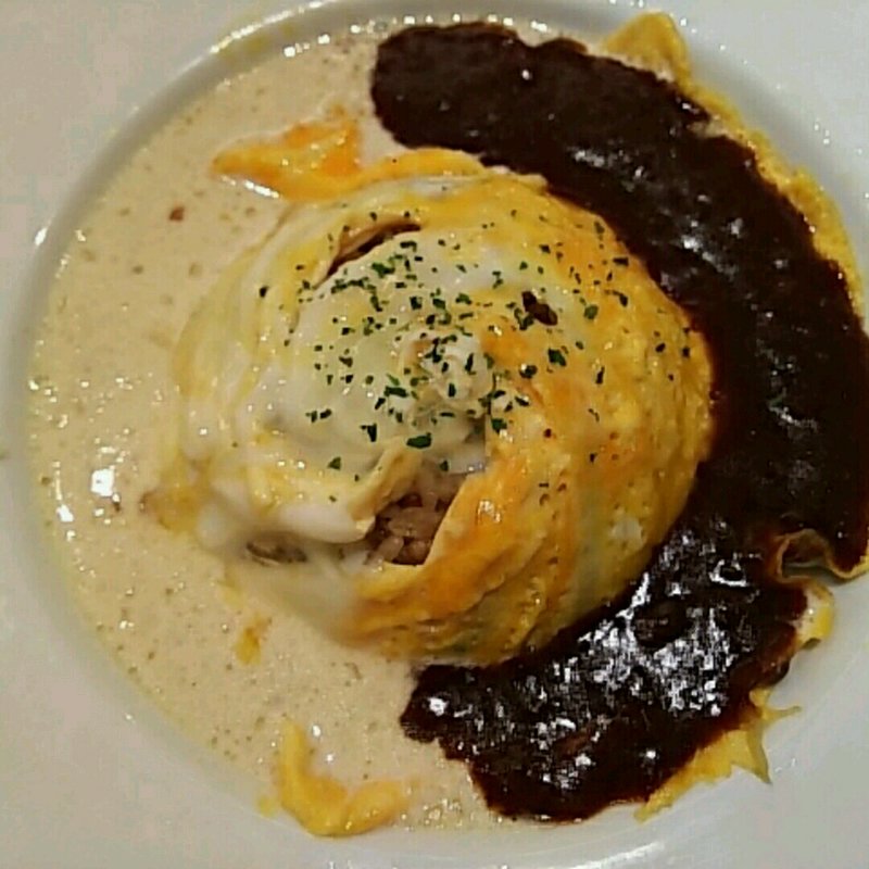 ドレス・ド・オムライス  W(COLONY by EQI 心斎橋アメ村店)