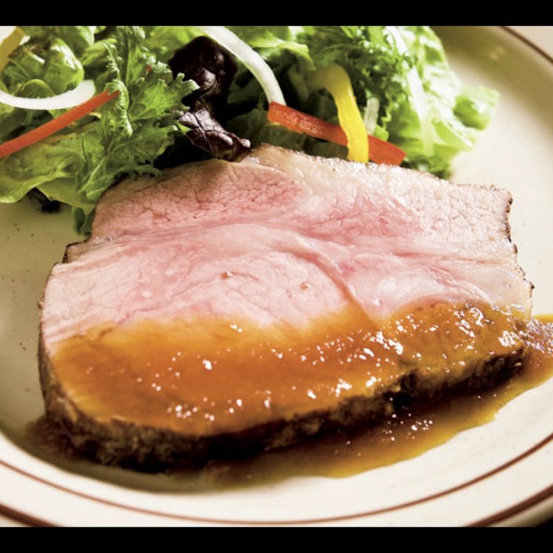 ゴールデンポークの 石窯ジューシーローストポーク(GRILL & BEER SAIBOKU)