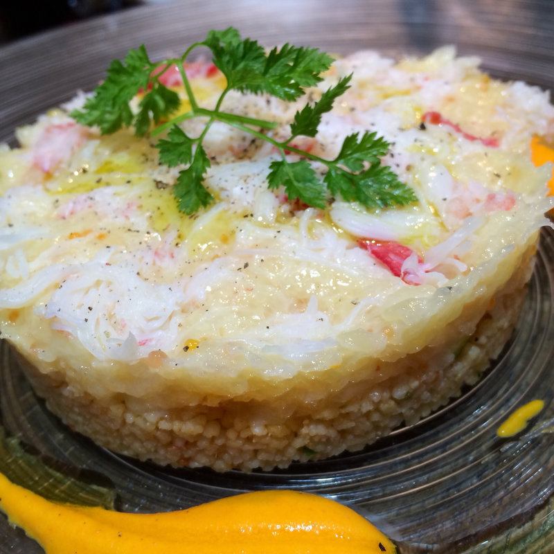 蟹とクスクスのサラダ(俺のフレンチＥＢＩＳＵ)