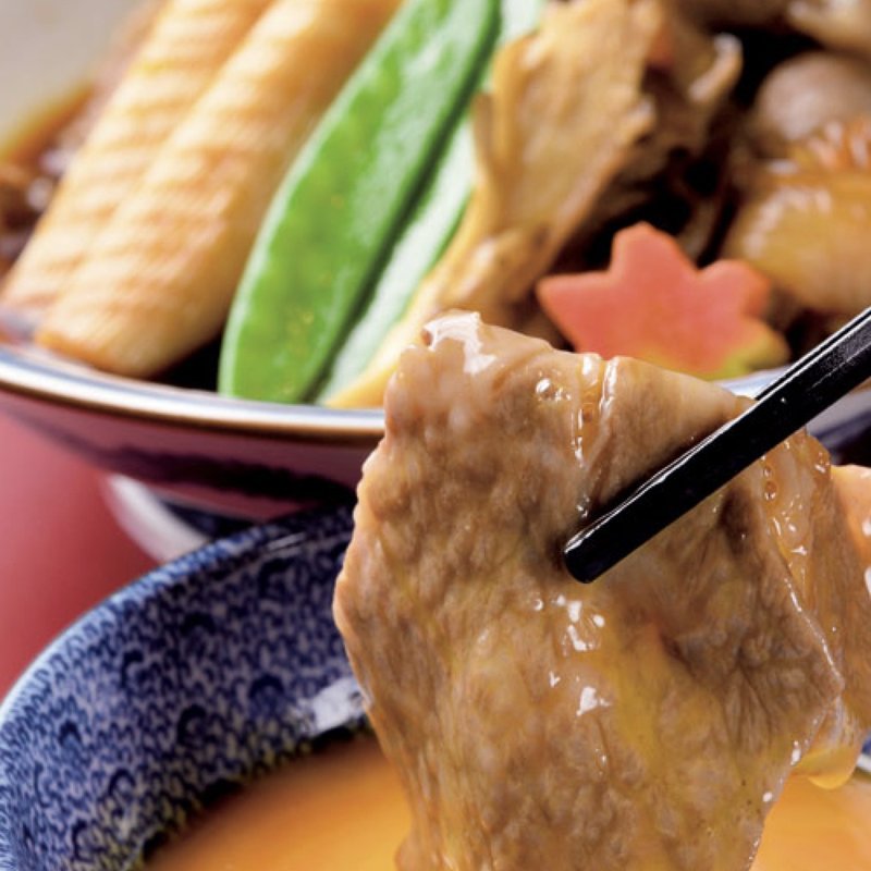 柔らか牛すき煮(日本酒と蕎麦 中野いざ宵)