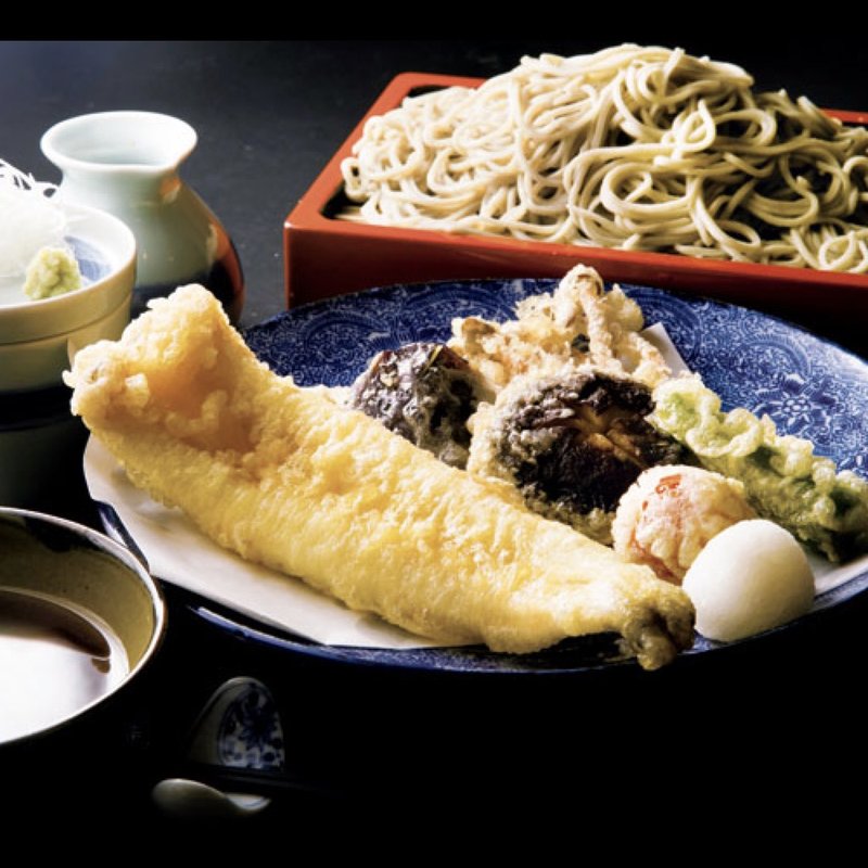 穴子天もり（活〆穴子1本と野菜）(手打ちそば 膳)