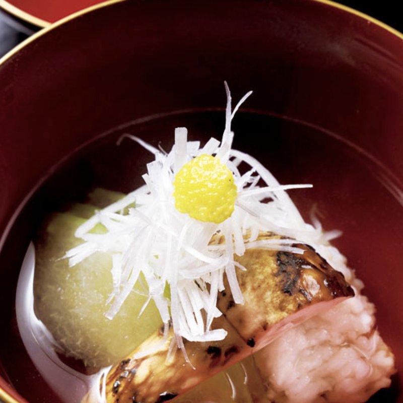 そばがき椀（鱧と松茸添え）(汐見)