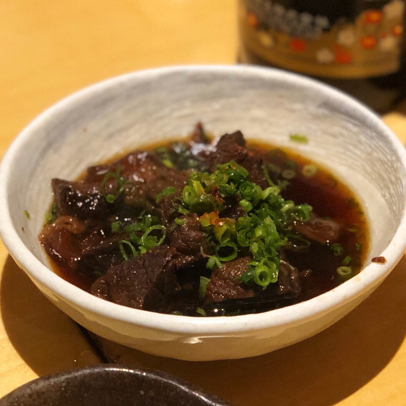 もつ煮込み(魚屋三代目 鯔背)