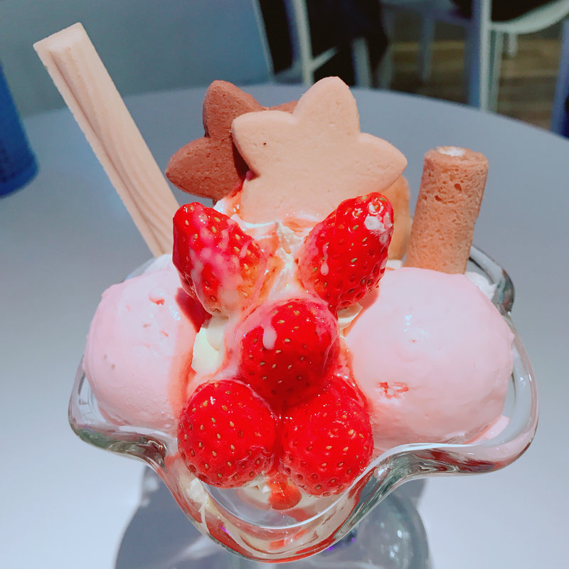 苺ちゃんスペシャル（期間限定）(パフェテラス ミルキーウェイ)