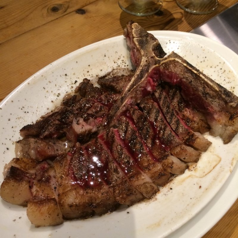 国産T-ボーンステーキ600g(CRAFT BEER HOUSE BARREL～クラフトビアハウス バレル～)