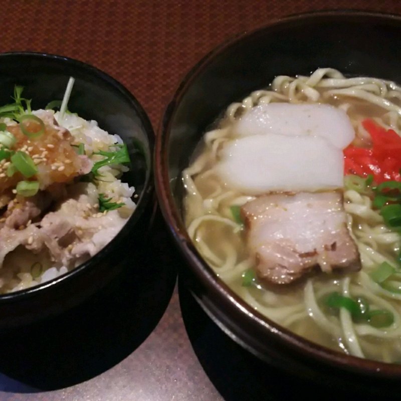 豚しゃぶ丼 ＋ 沖縄そば(あしびなー)