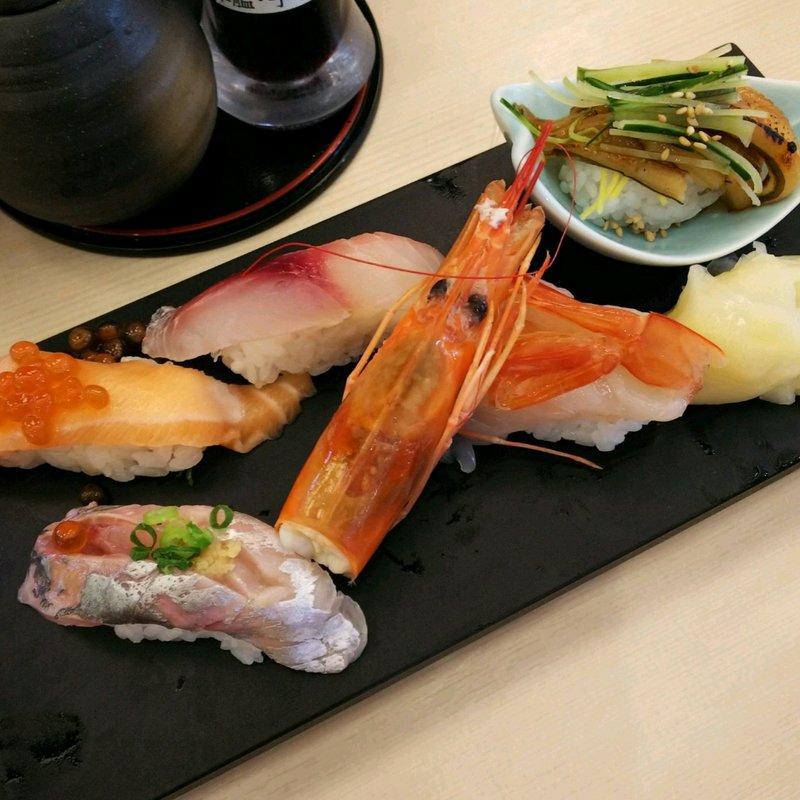 初夏の五貫(すしざんまい 横浜西口店)