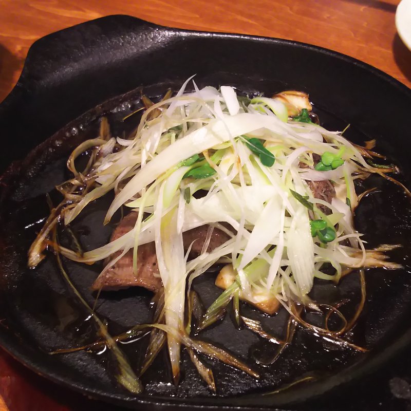 鉄板ネギ盛焼き(牛たん ひらつか 駅前店)