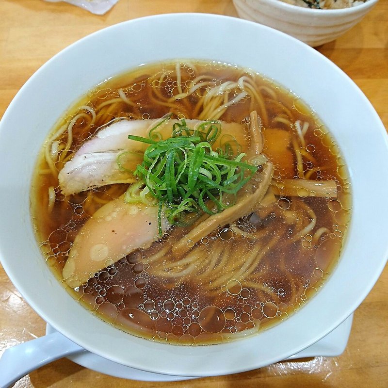 醤油らぁめん(らぁめん たんぼ )