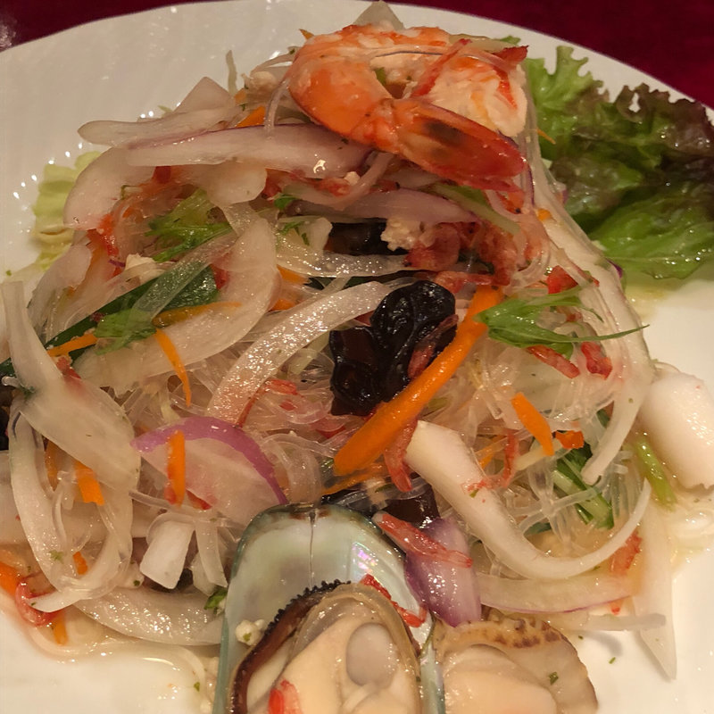 シーフードの春雨サラダ ヤムウンセン(エラワン 新宿東口店 )