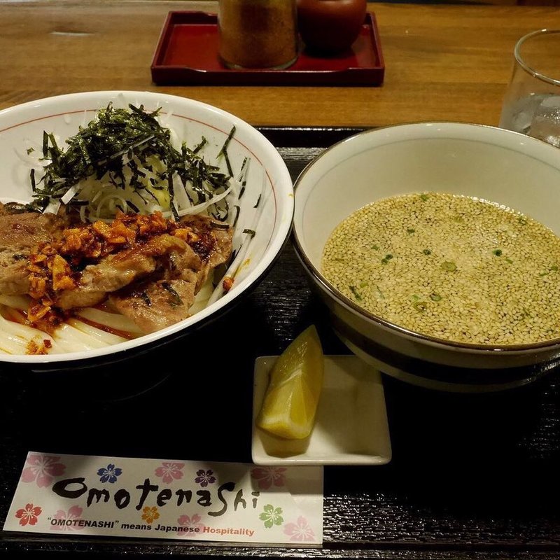 豚と白ネギと海苔と時々ラー油つけうどん(JUN大谷製麺処)