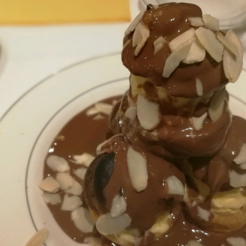 プロフィットロール(ビストロ クワバラ)