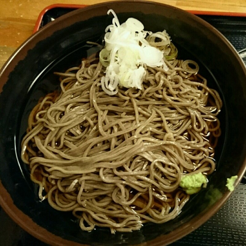 田舎そば冷やしぶっかけ並盛(立ち食い 立ち飲み 京橋 恵み屋)