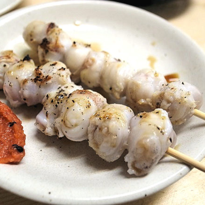 いか口串（トンビ） (たこといかのでん)