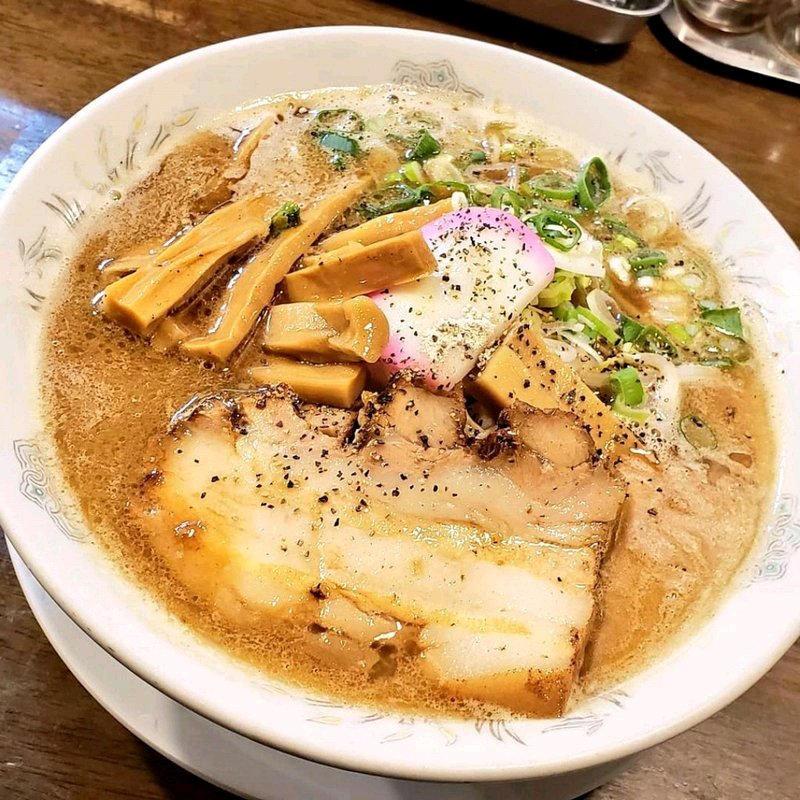 和歌山ラーメン(和歌山ラーメン専門店 紀ノ川屋)