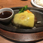 黒毛和牛100%デミグラスチーズハンバーグ(ミート矢澤 （ミートヤザワ）)