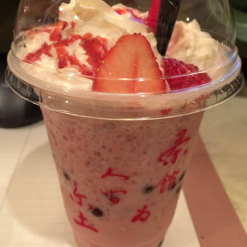 タピオカ苺ミルクティー(春水堂 表参道店)