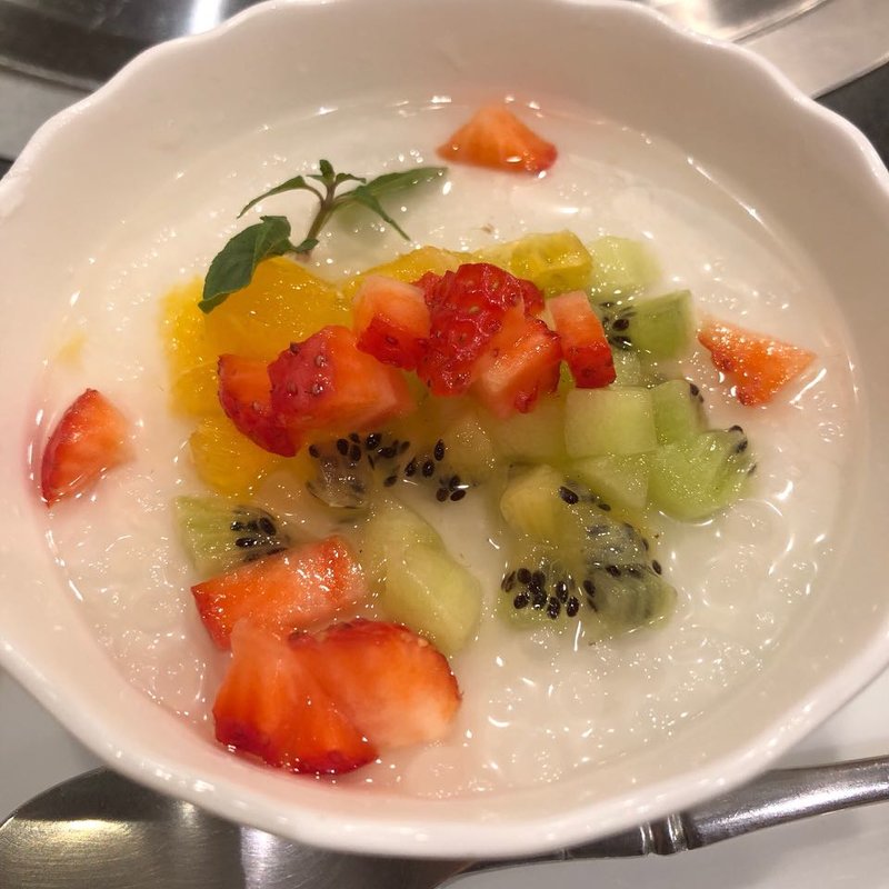 杏仁豆腐(小川亭 とらちゃん 上六店 （オガワテイ トラチャン）)