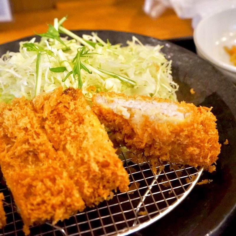 ロースカツ定食(とんかつ 酒菜 くら)