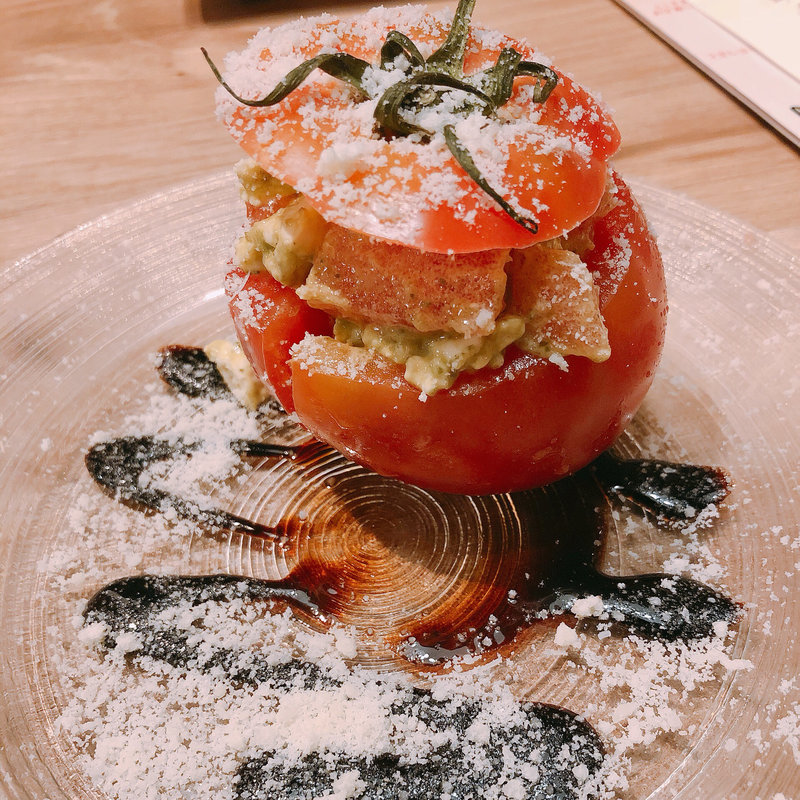 トマトとクリームチーズのサラダ(ニクバルダカラ 大和西大寺 )