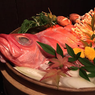 金目鯛と鮮魚の蒸籠鍋 (梅田・隠れ家個室居酒屋　匠 （たくみ）)