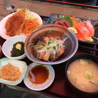 まるわ定食(まるわ食堂)