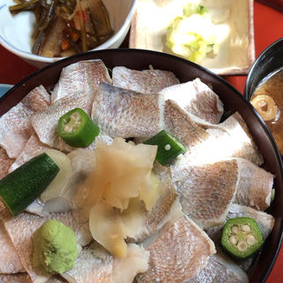 小鯛酢〆めサラダ丼(青山 きくまさ )