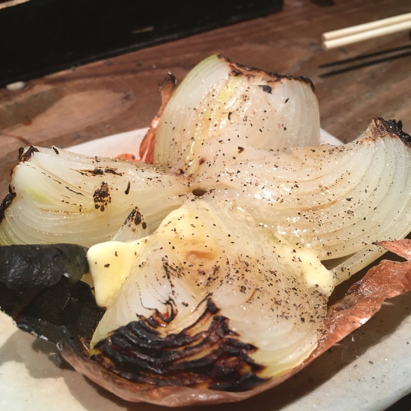 玉ねぎ丸ごと焼き(なんじゃろー )